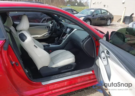 2017 Infiniti Q60 3.0T Red Sport 400 z USA, uszkodzony, nr VIN JN1FV7EL4HM702322